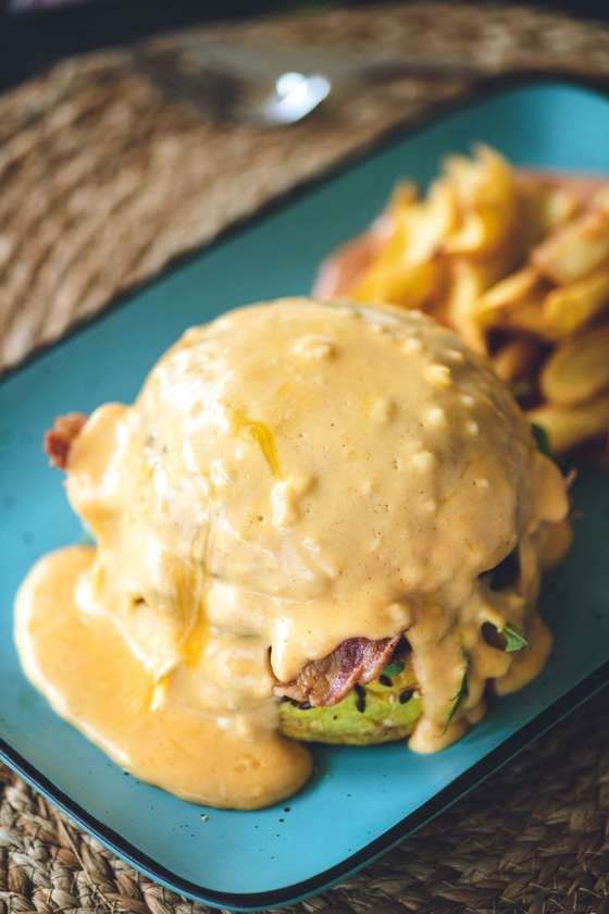 Burger cheese lover