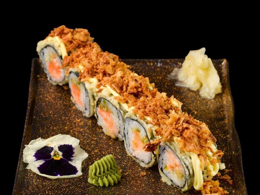 Hossomaki Fry with Fried Onions (8 pieces)