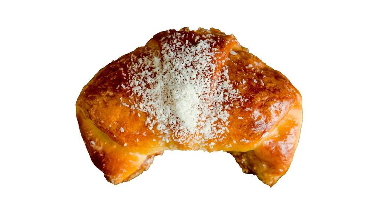 Bun with egg liqueur