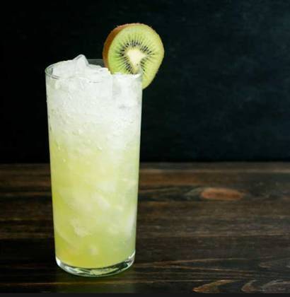 Apple Kiwi Cocktail