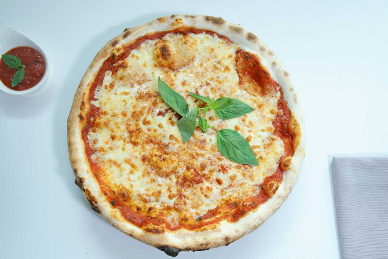 Pizza margherita