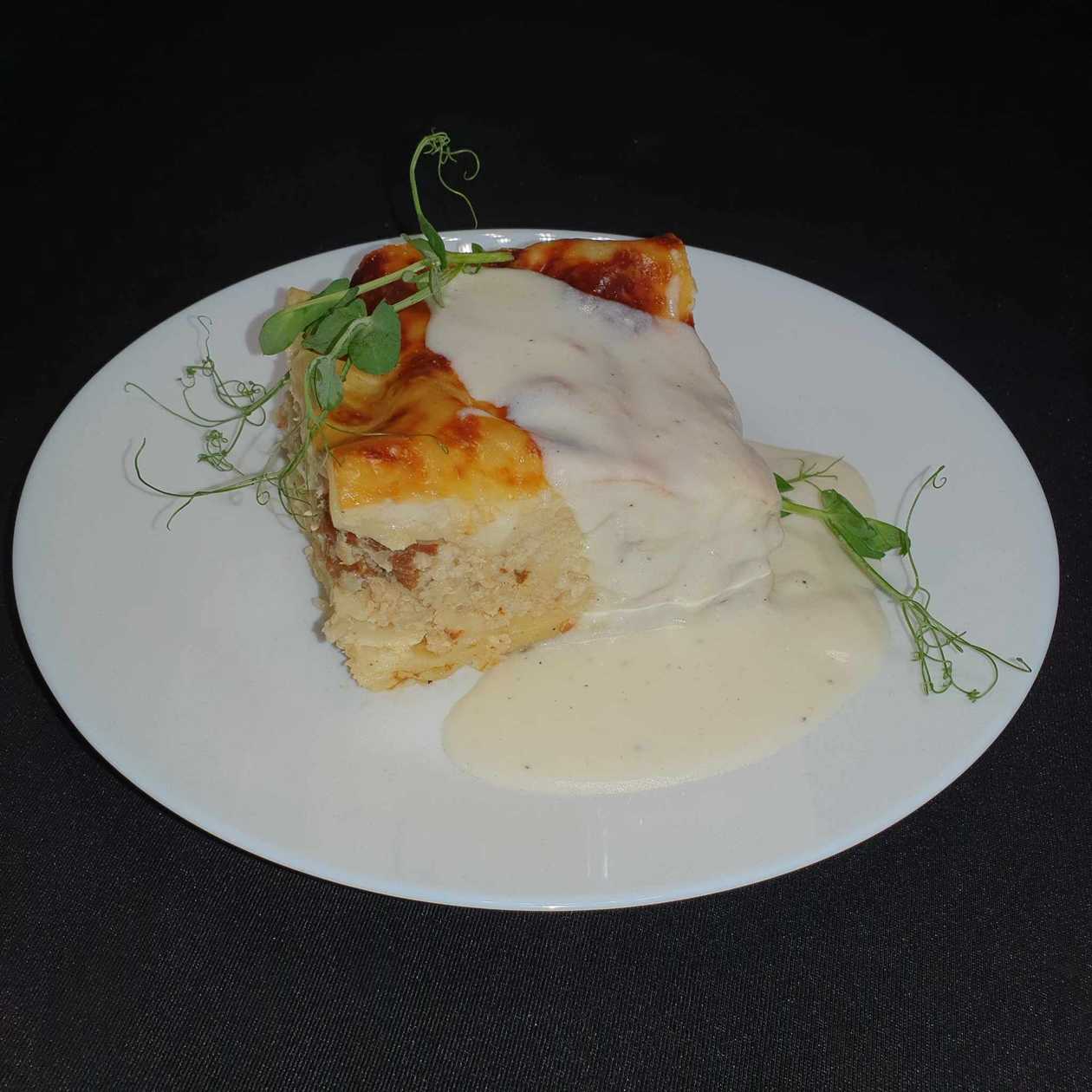 Lasagna with chicken and wild mushrooms