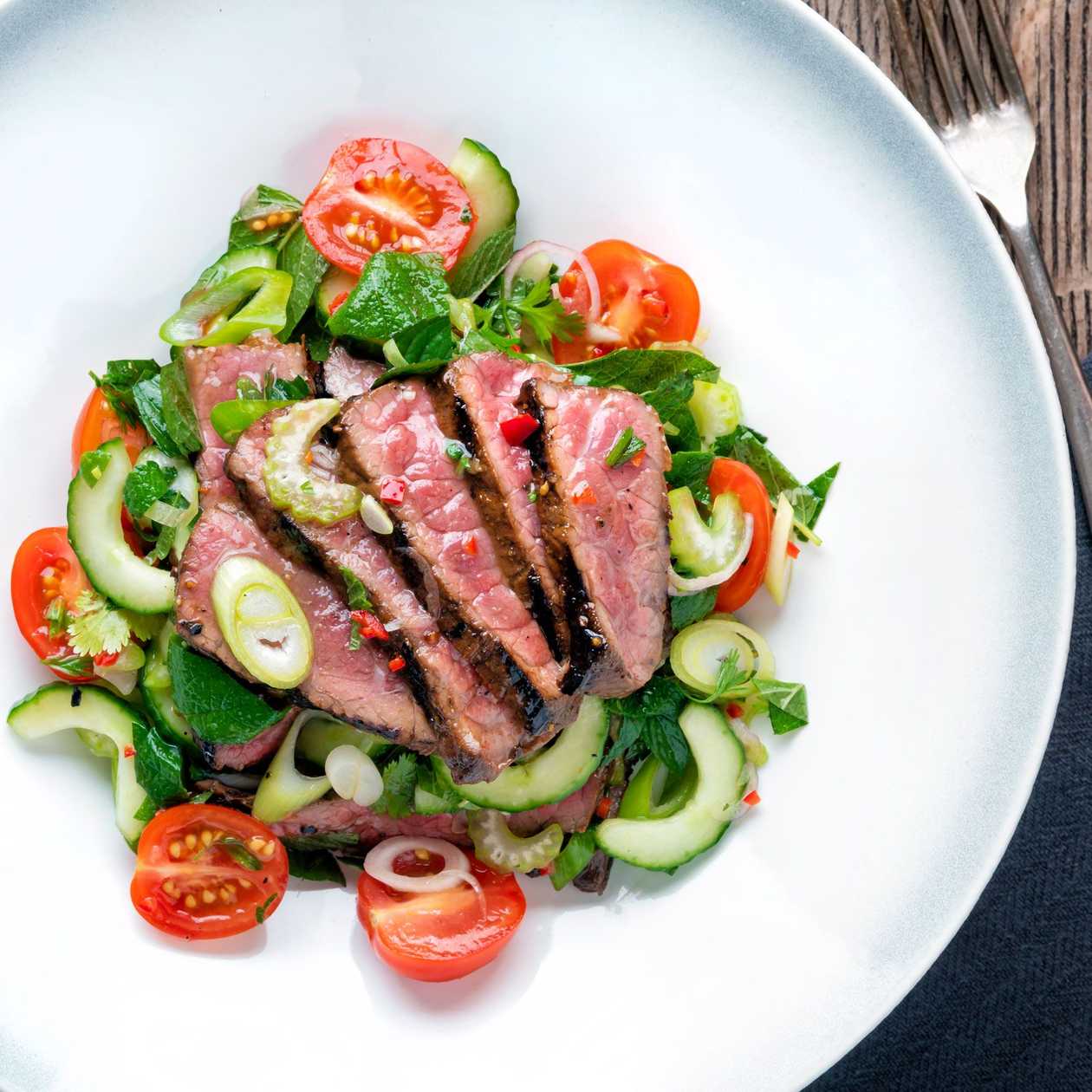 26.Thai beef salad