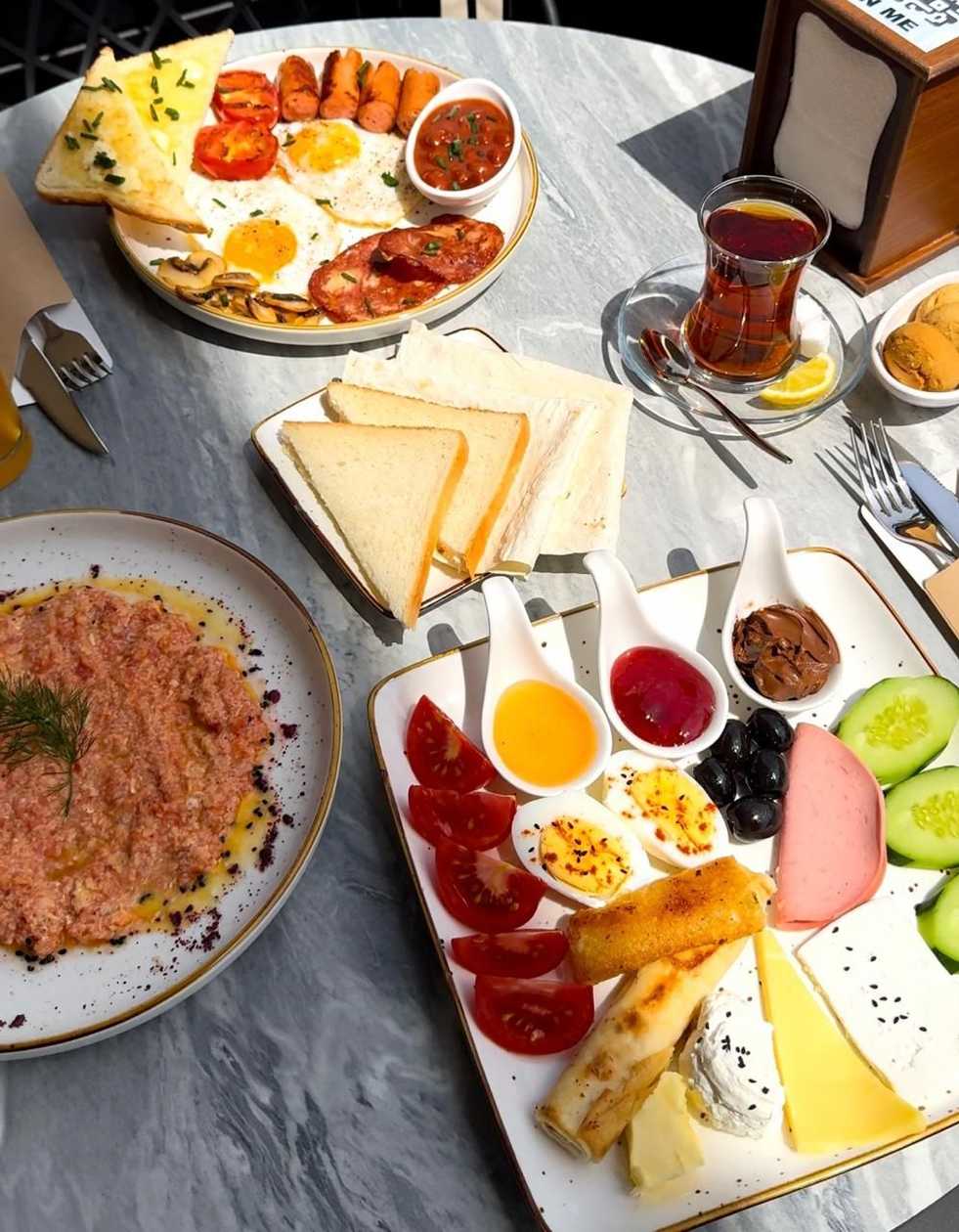 Endirimli səhər yeməyi seti