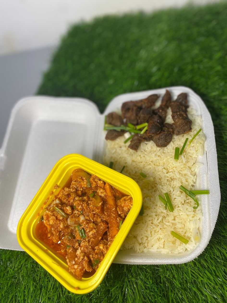 Plain Rice & Egg Stew. NB THE MEAT IS NOT INCLUSIVE.