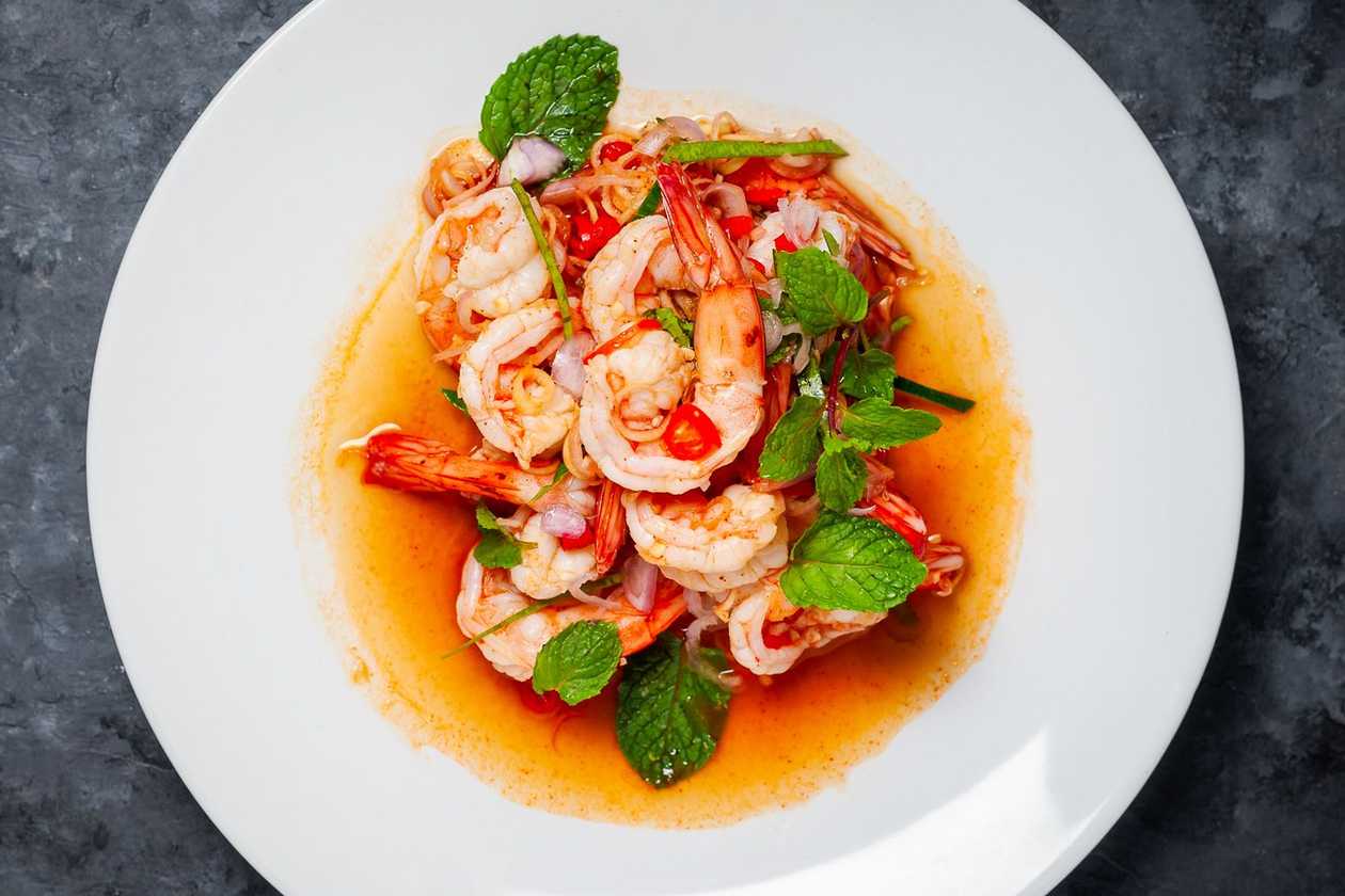 27.Thai Prawn salad