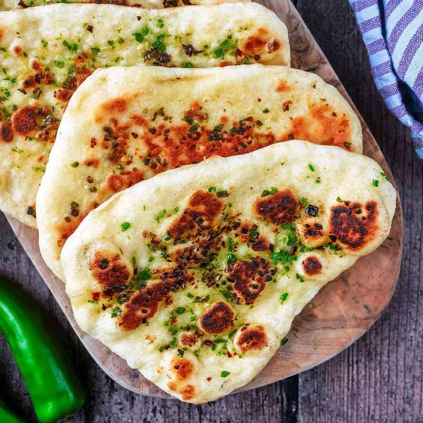 41.Cheese Chilli Garlic Naan