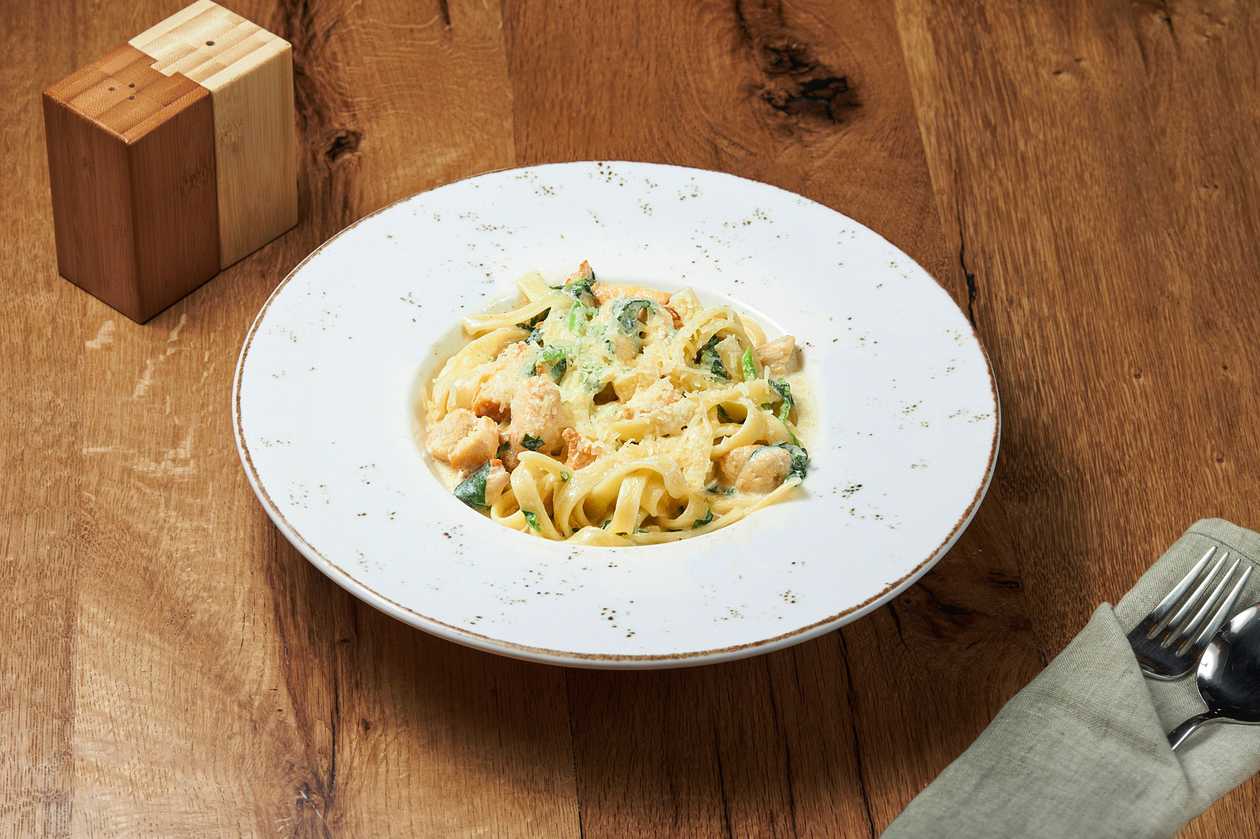 Pasta with chicken