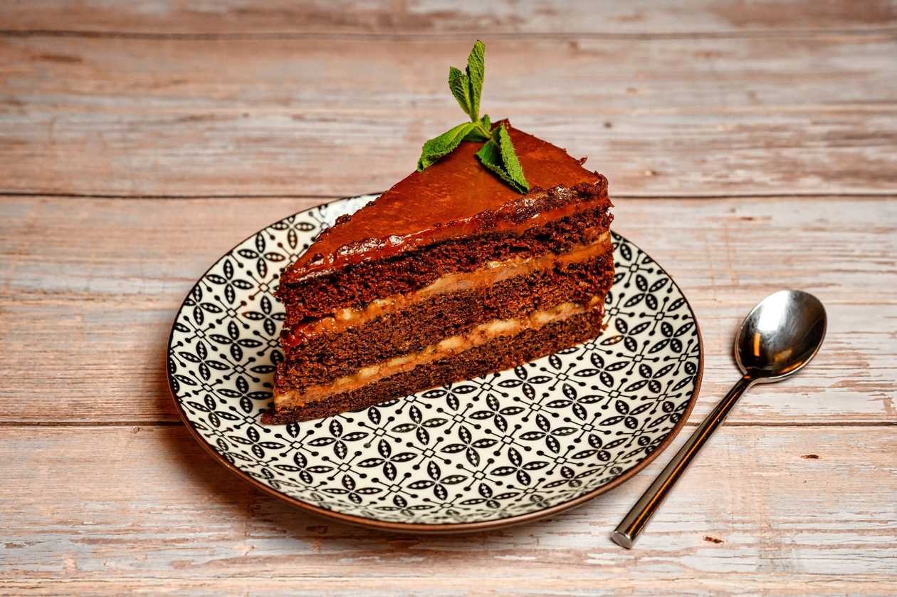 Tort cu ciocolată și banane