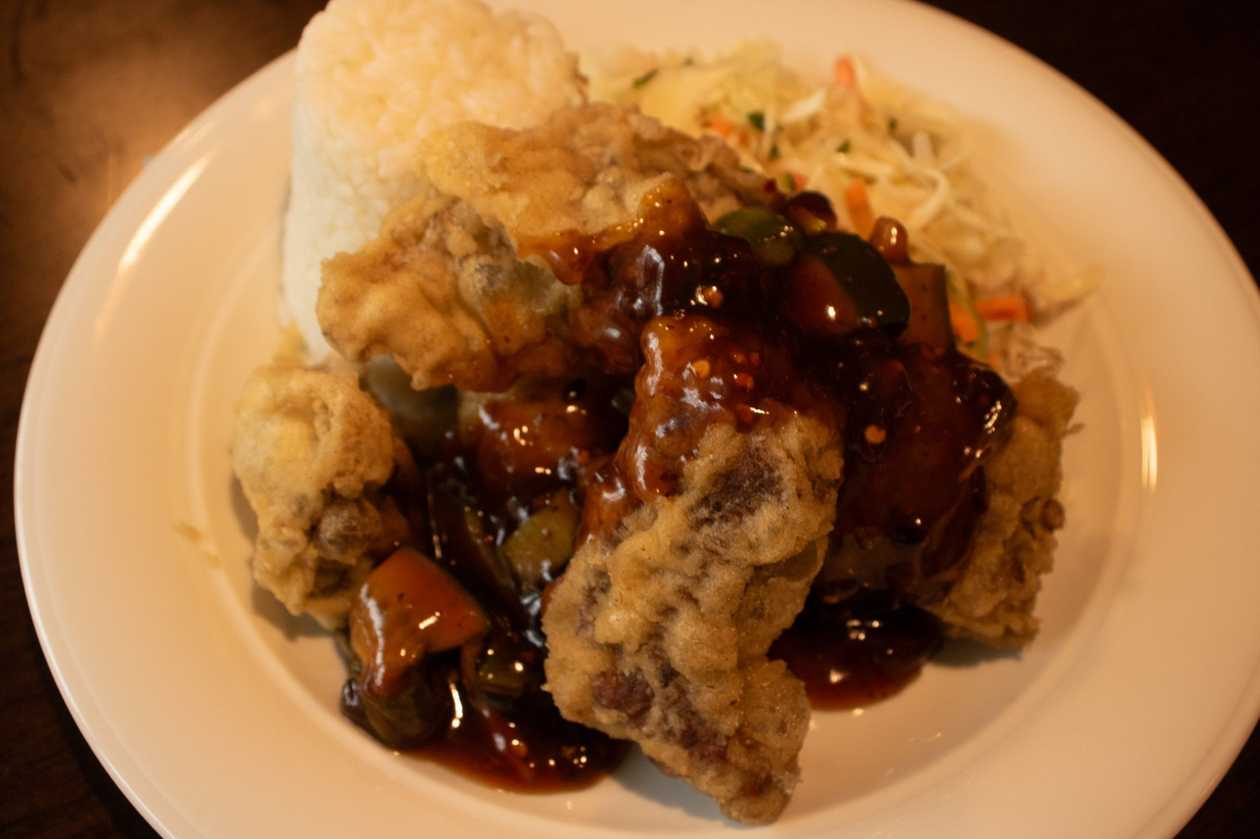 21 Crispy pork ribs