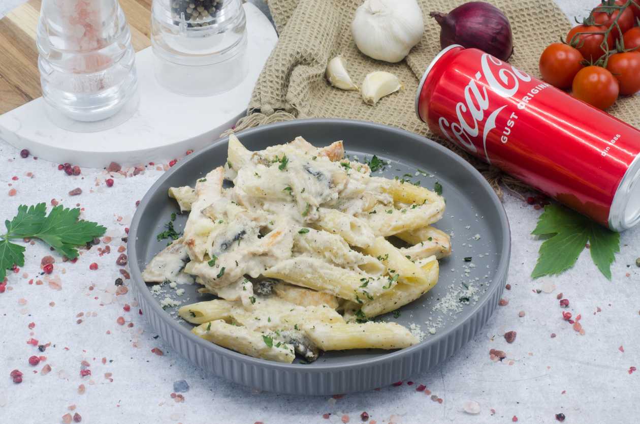 Penne cu ciuperci si pui,Coca Cola