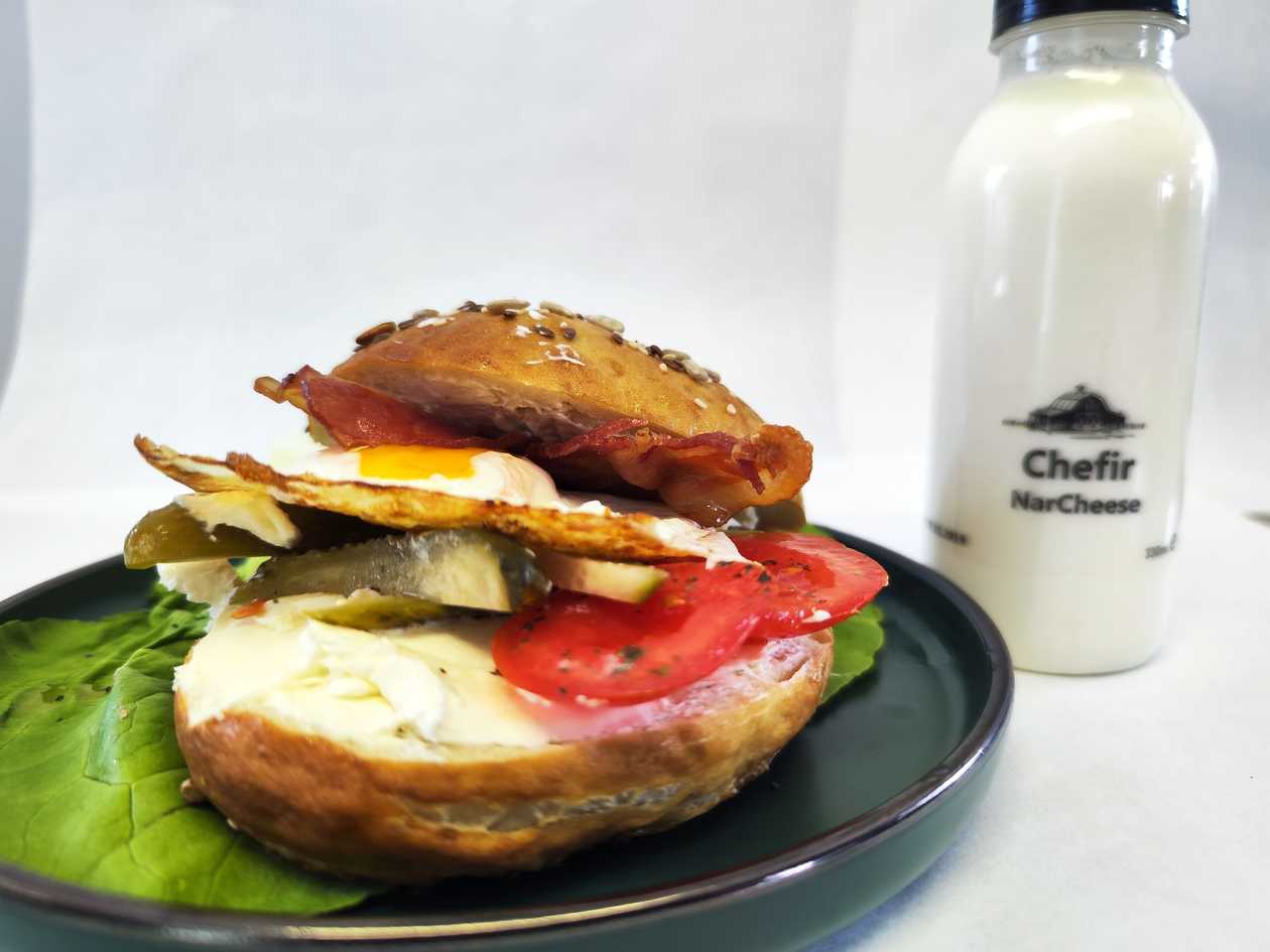 Breakfast bagel