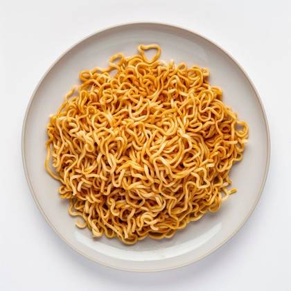 Large fried noodles with three types of meat
