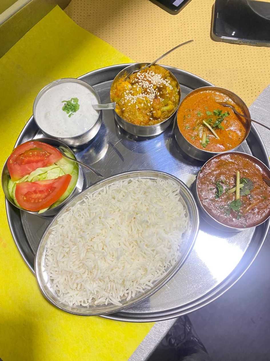 Vegetable Thali Set