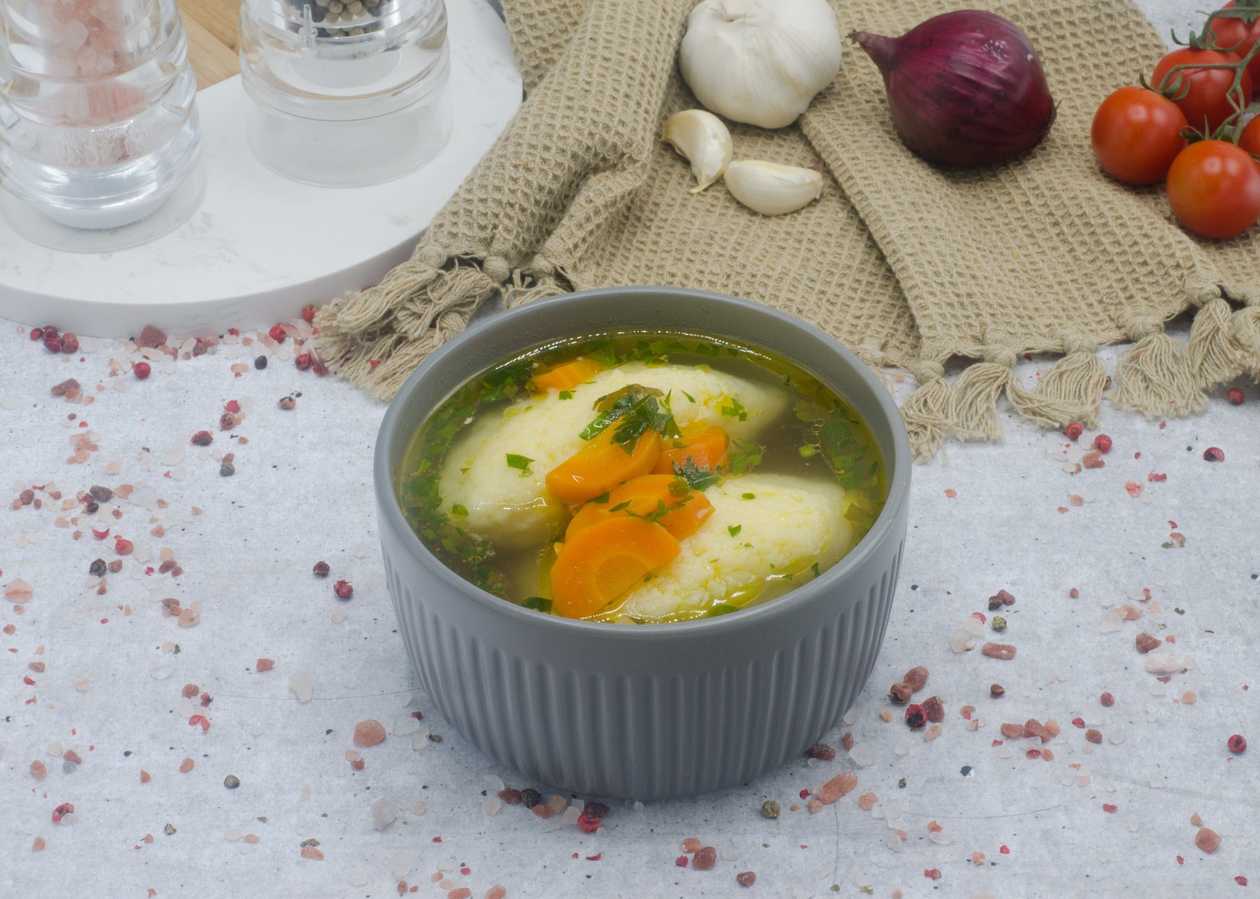 Chicken soup with dumplings