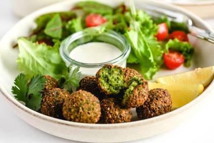Falafel mic dejun