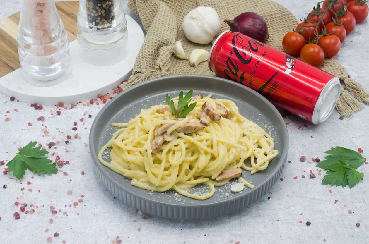 Spaghetti carbonara,Coca Cola zero