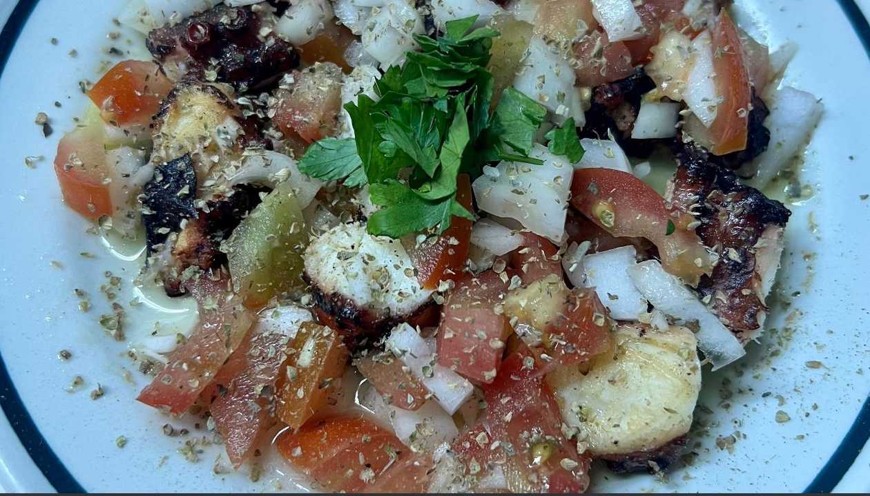 Χταπόδι Σχάρας με Γαρνιτούρα!!