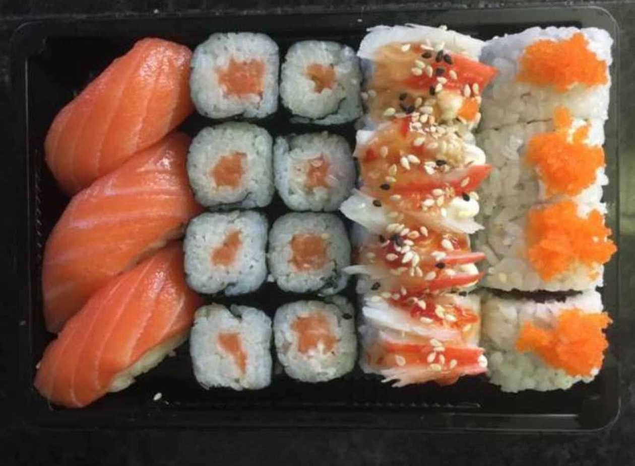 A16. 3 Nigiri, 8 Maki e 8 Califórnia (19 peças)