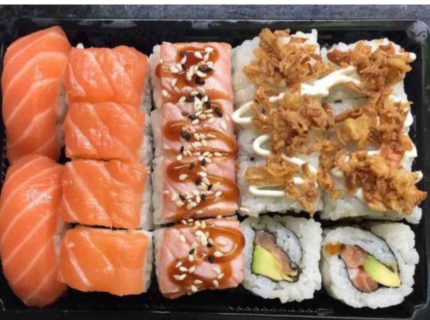 A7. 2 Nigiri e 16 Califórnia (18 peças)