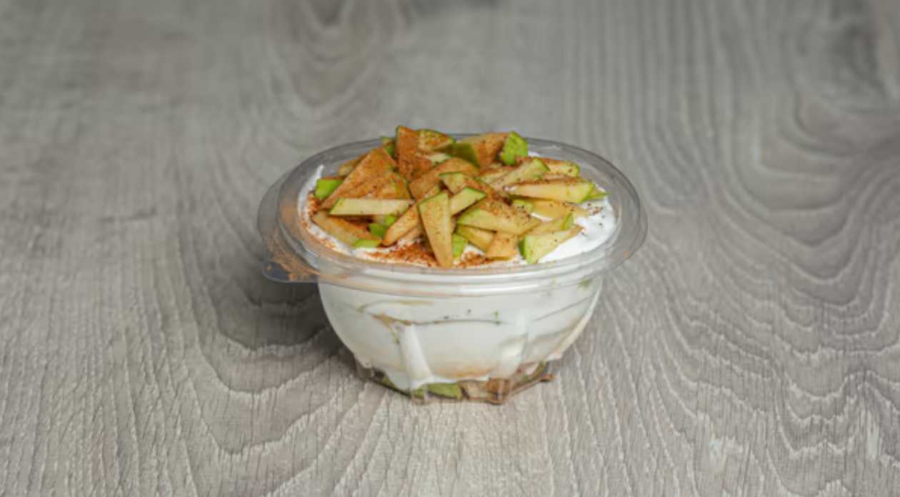 Yoghurt With Apple & Cinnamon