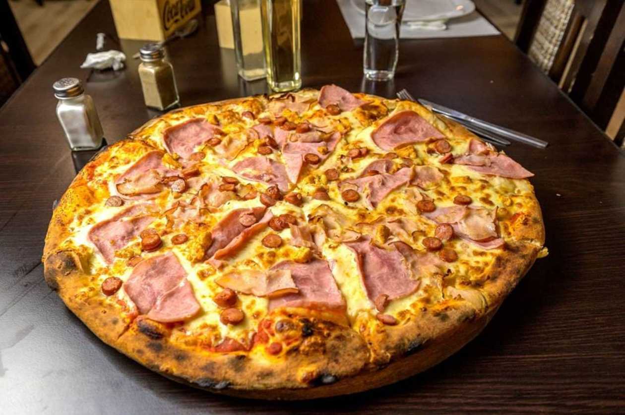 Pizza quattro carni 32cm