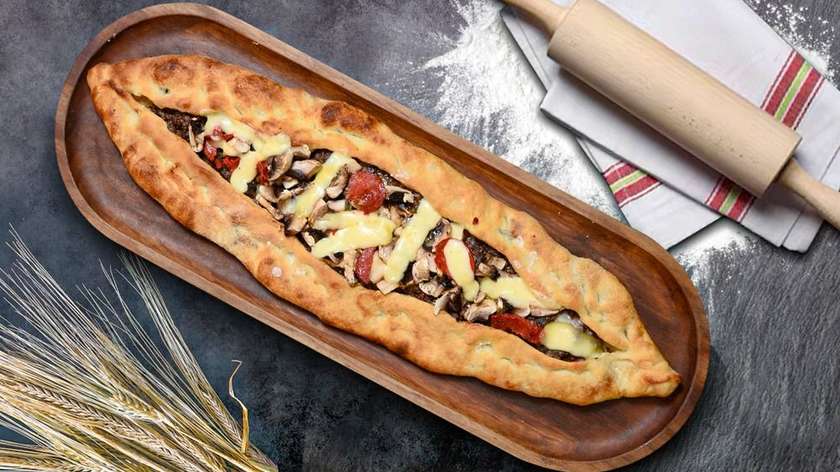 Karışık pide