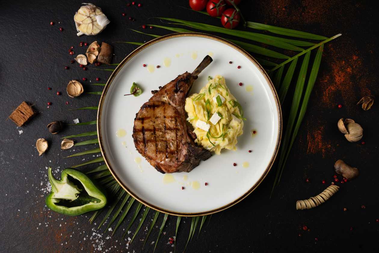 Pork Tomahawk "Da Vinci"