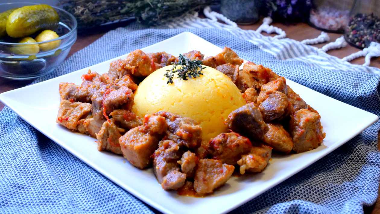 Alms of the pig with polenta