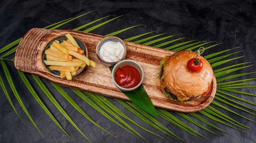 Tender beef burger