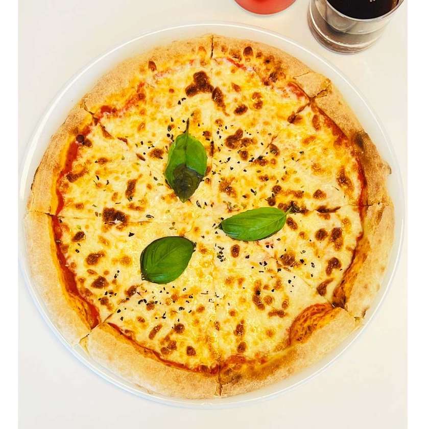🎁 2-for-1 - Margherita Pizza