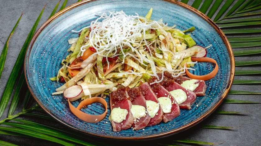 Tuna Tataki Salad
