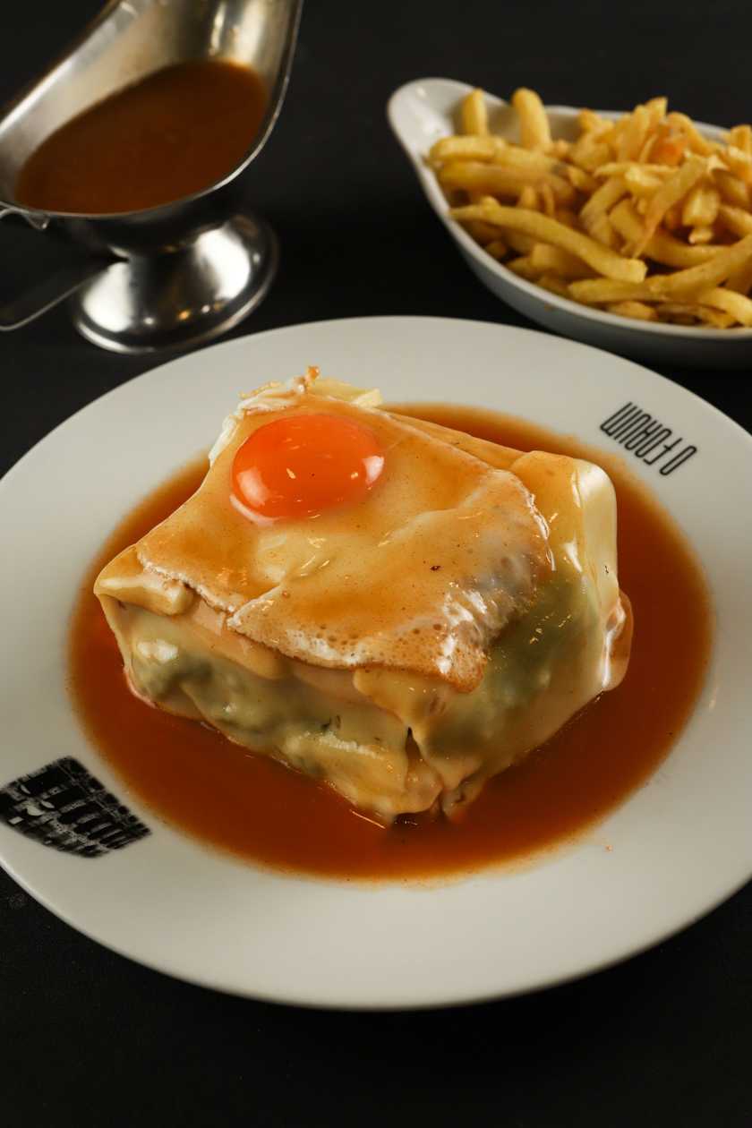 Francesinha à FÓRUM