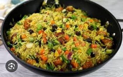 Assorted fried rice with gizzard