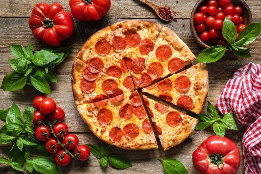 2-for-1 🎁Pepperoni Pizza🎁