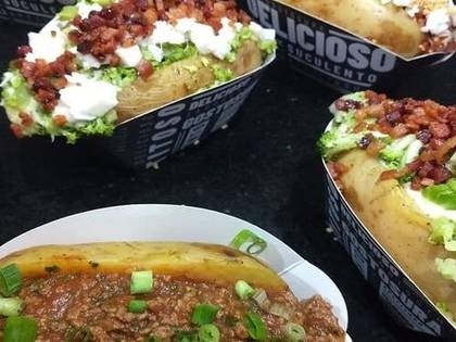 Batata Recheada - Hot Dog de Carne