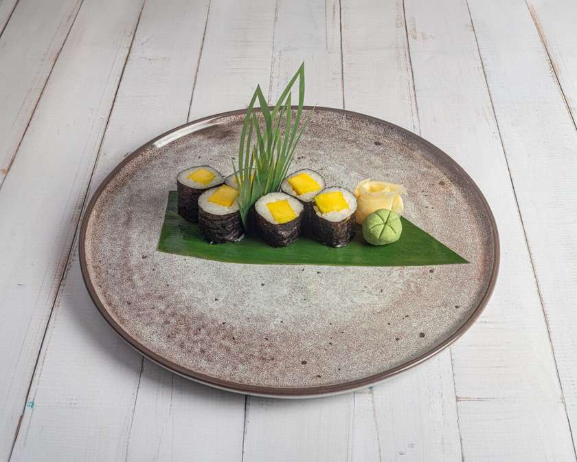 Mango Maki - 4 Pieces