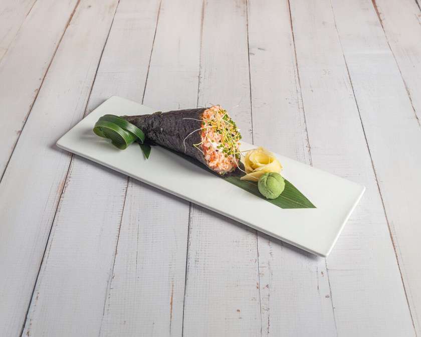 Chopped Salmon Temaki