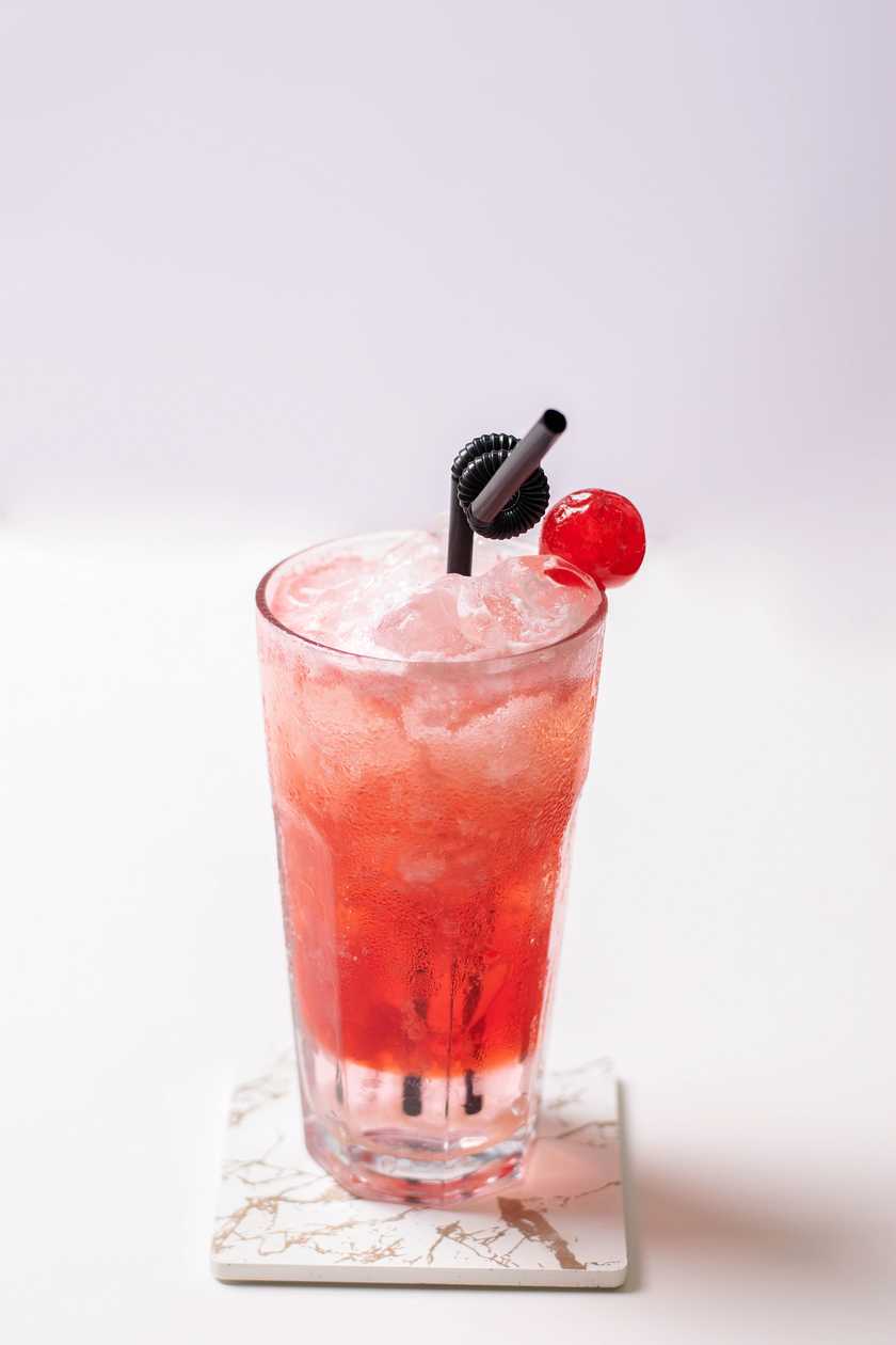 Iced Roses Mojito