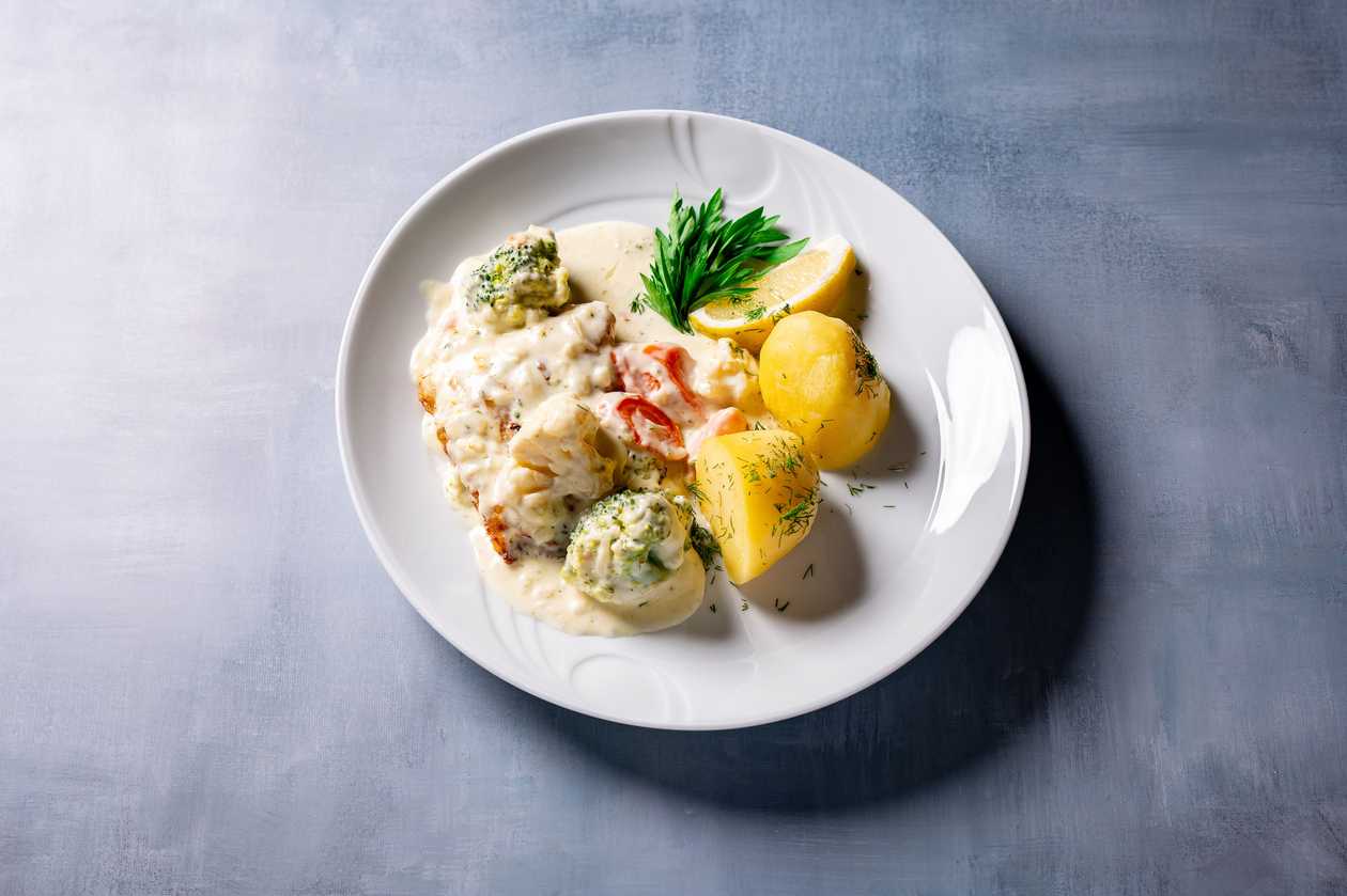 Cod steak with hot vegetables