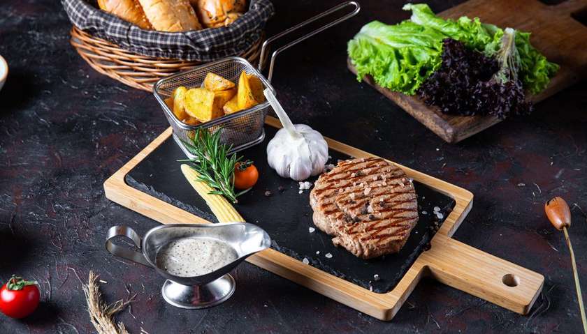 Steak with Spicy Sauce
