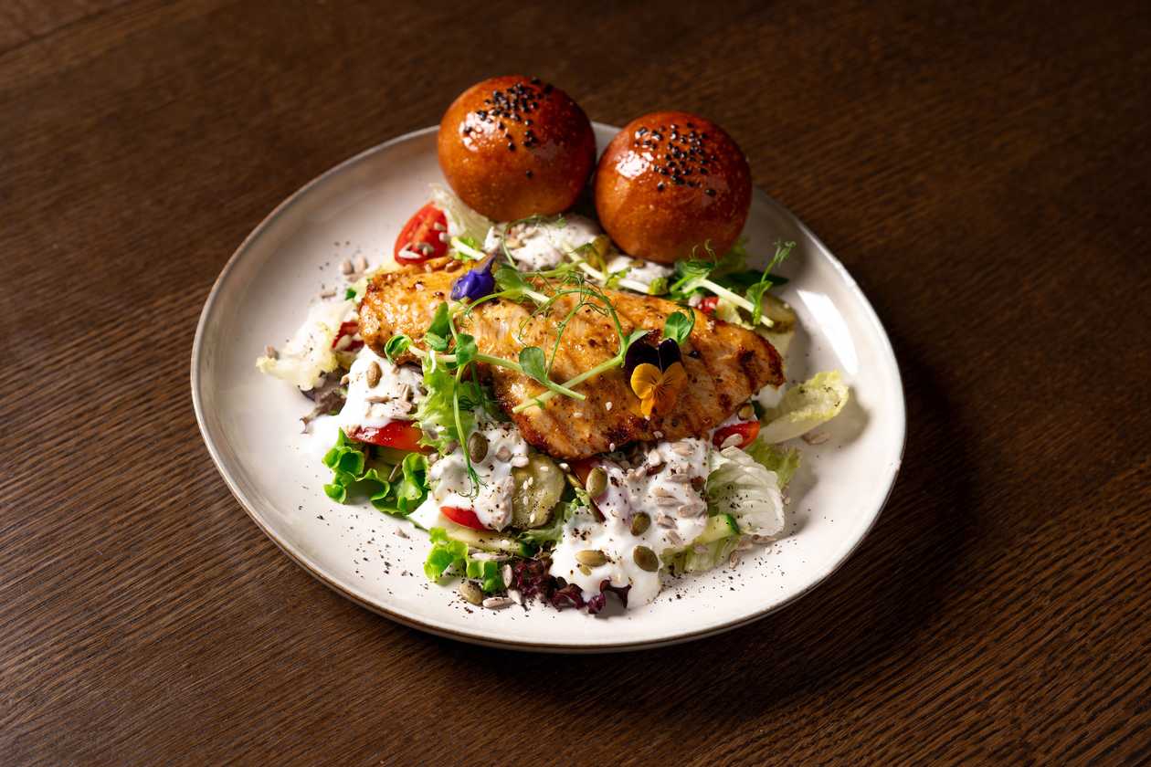 Salad with grilled chicken fillet