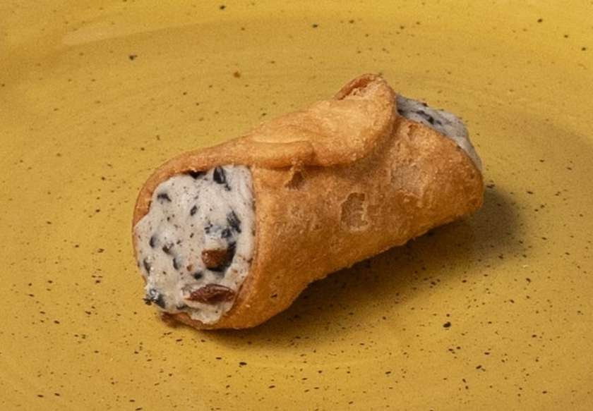 Mini Oreo Cannoli