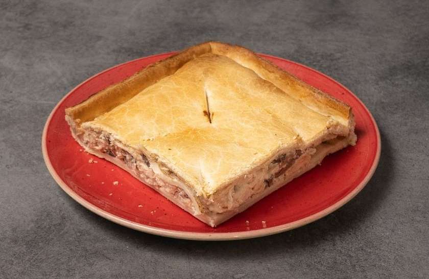Chicken And Mushroom Pie