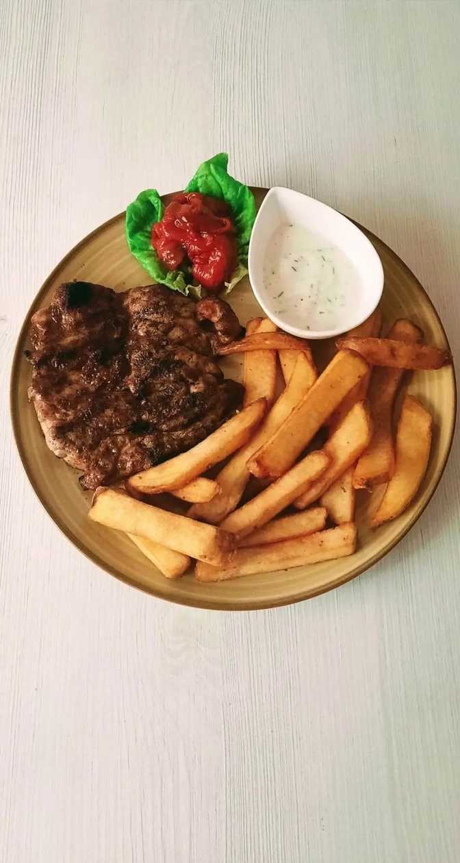 Grilled chicken thigh