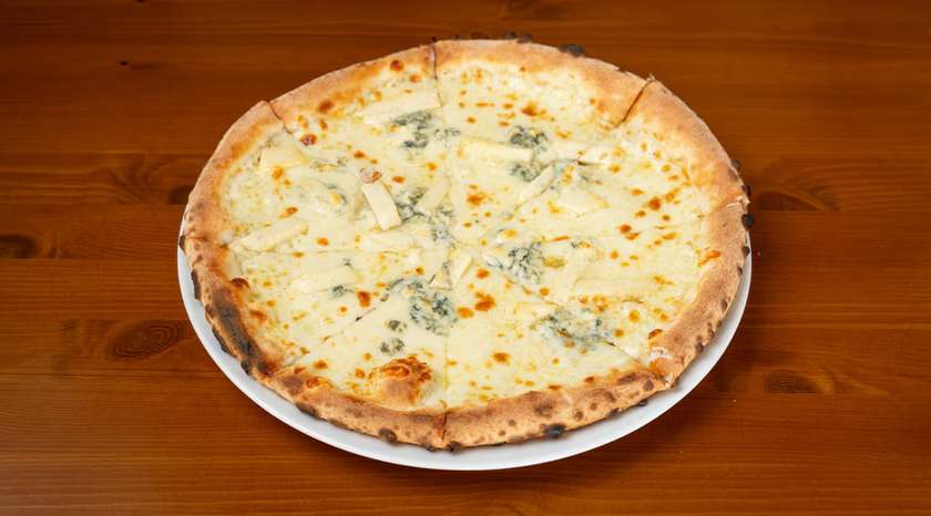 Quatro Formaggi Pizza