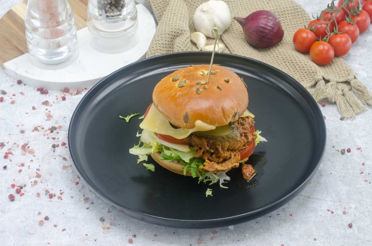Pulled pork sandwich