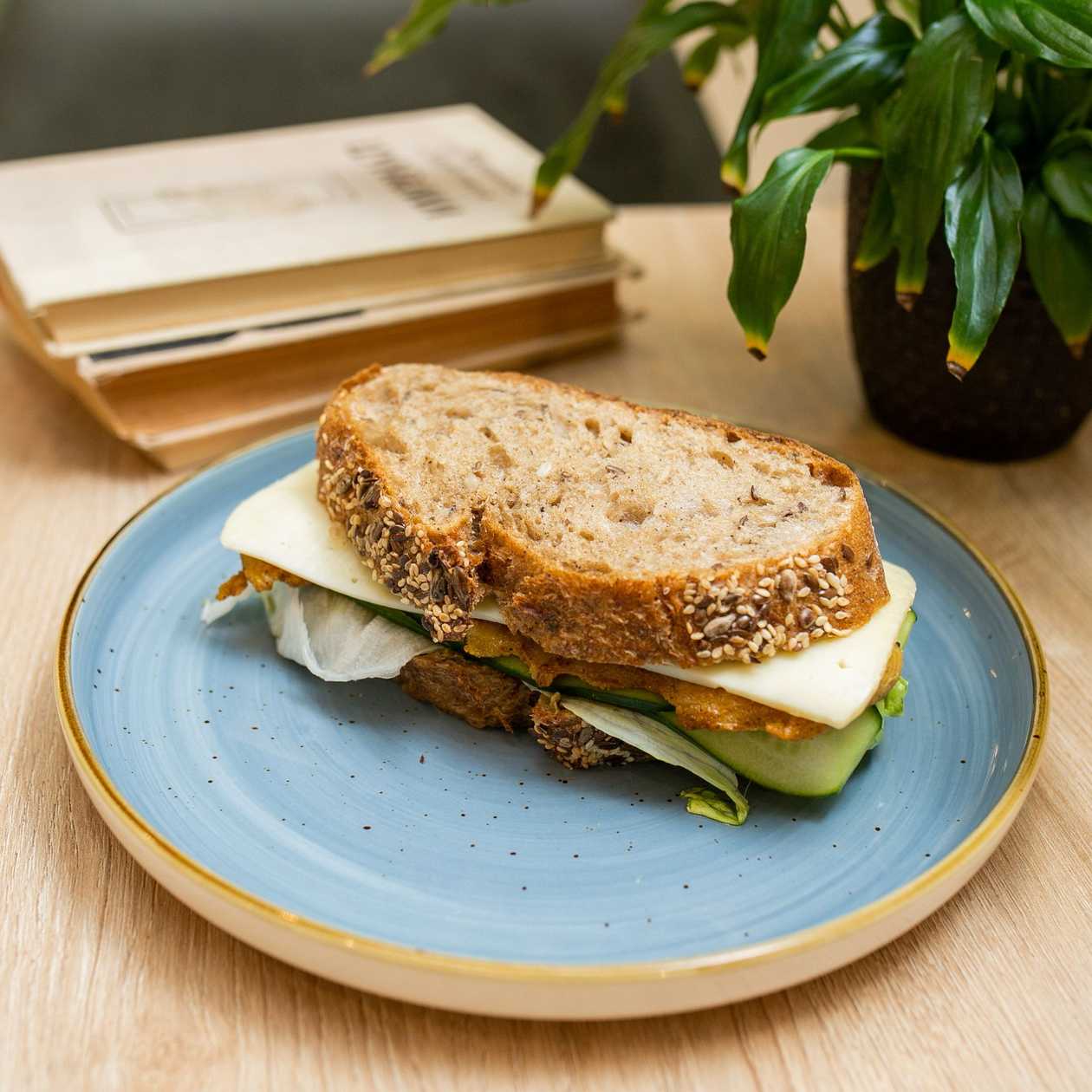 Pesto Sandwich