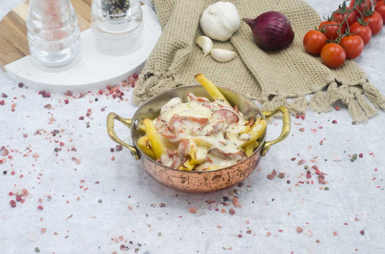 Chorizo & emmentaler loaded fries