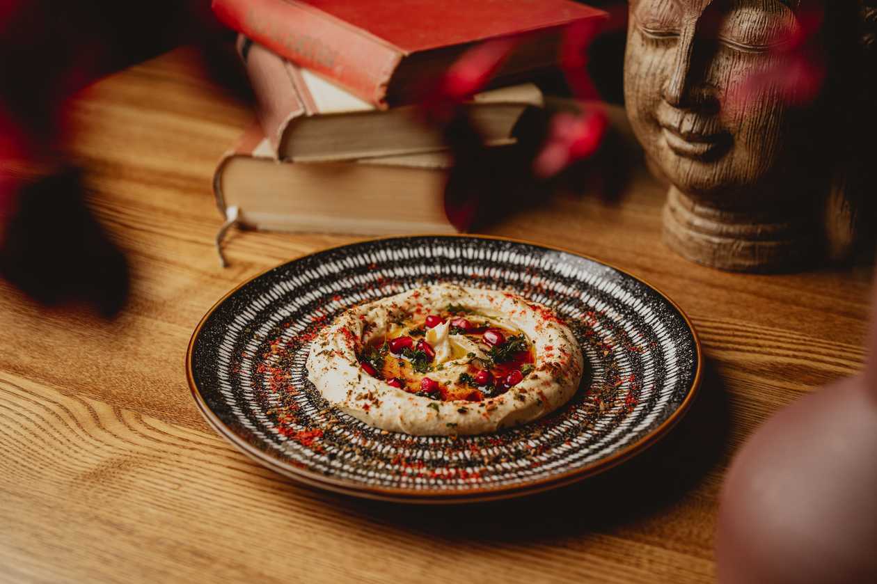 Velký hummus a za'atar